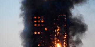 Вместо европейских пожарных машин спасать жителей многоэтажек от пожаров Минстрой предлагает вертолётами Новости недвижимости о пожарных вертолетах вместо европейских пожарных машин