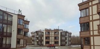 Красносельский район Петербурга пополнился еще шестью новостройками Девелопер «Таймс» получил разрешение на ввод в эксплуатацию МЖК Red Village. Проект находится в Красном Селе Красносельского района на улице Первого мая.
