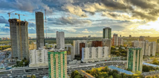 В середине лета цены на квартиры упадут на 10% из-за снижения спроса, говорит эксперт Льготная ипотека завершится уже в середине лета. Как говорит эксперт, после этого спрос на жилье упадет, что вынудит продавцов снижать цены